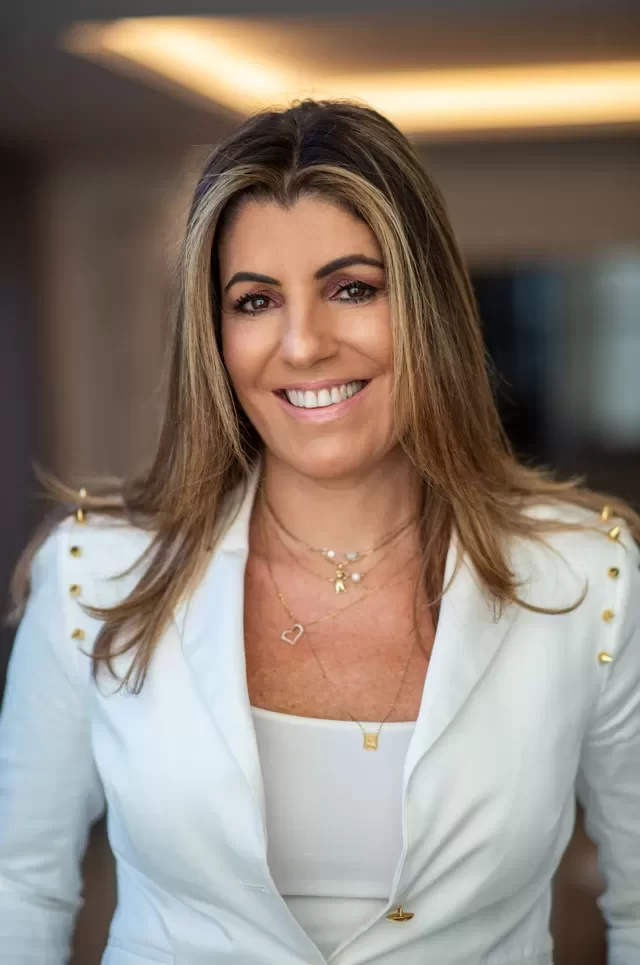 Ana Luísa Michelon - Advogada e Mediadora Extrajudicial